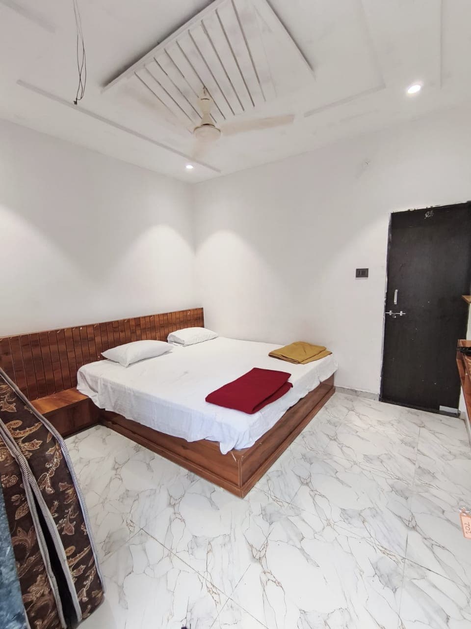 Gallery image 3 of Parabramha Bhakt Niwas