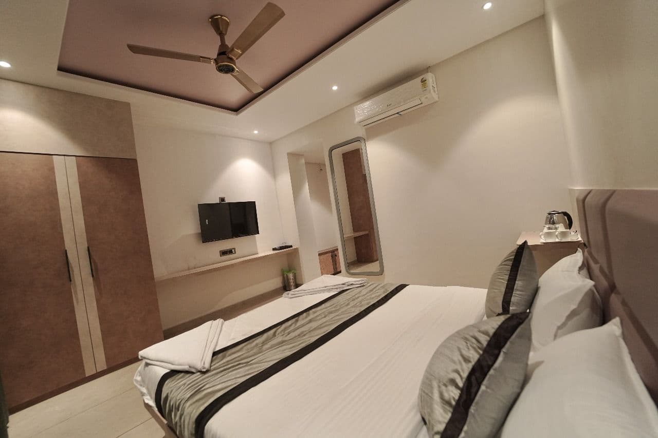 Gallery image 9 of Pandharipuram Palace