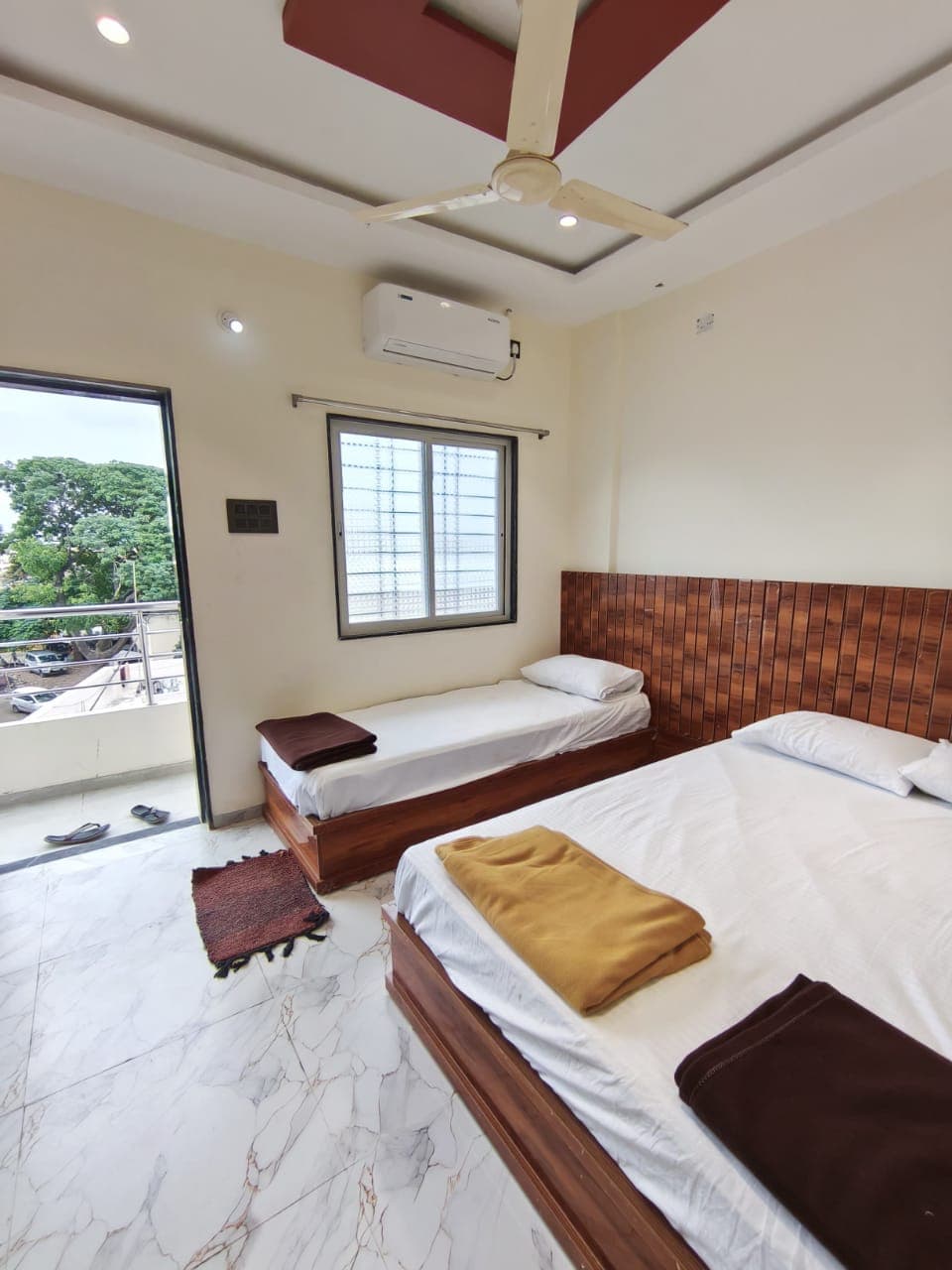 Gallery image 1 of Parabramha Bhakt Niwas