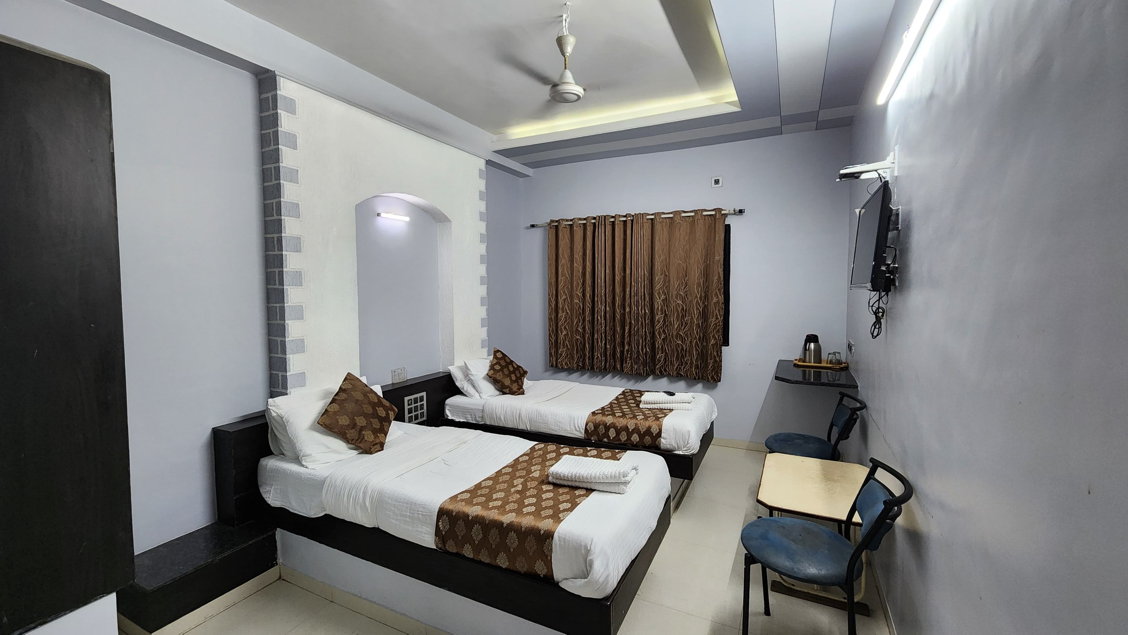 Gallery image 6 of Aishwarya Lodge